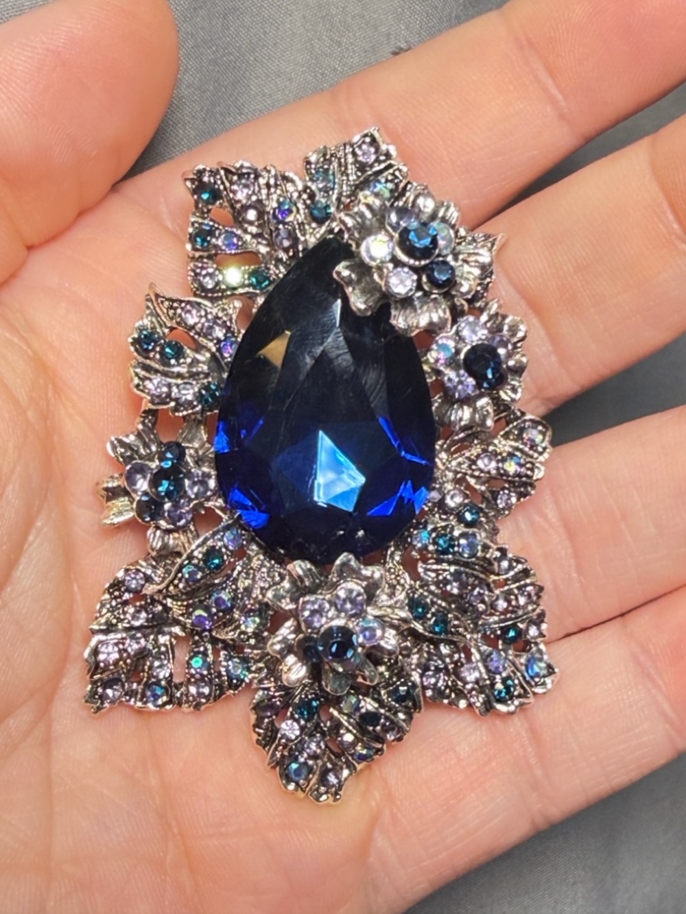Blue Teardrop Crystal Floral Brooch - Vintage-Inspired Women Jewelry 2.75"